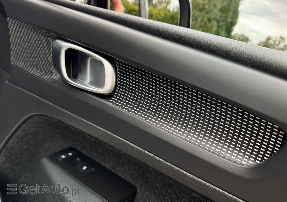 VOLVO XC 40 B4 B Geartronic RDesign