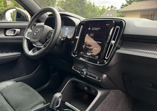 VOLVO XC 40 B4 B Geartronic RDesign