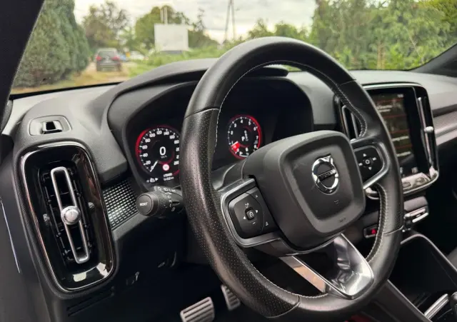 VOLVO XC 40 B4 B Geartronic RDesign