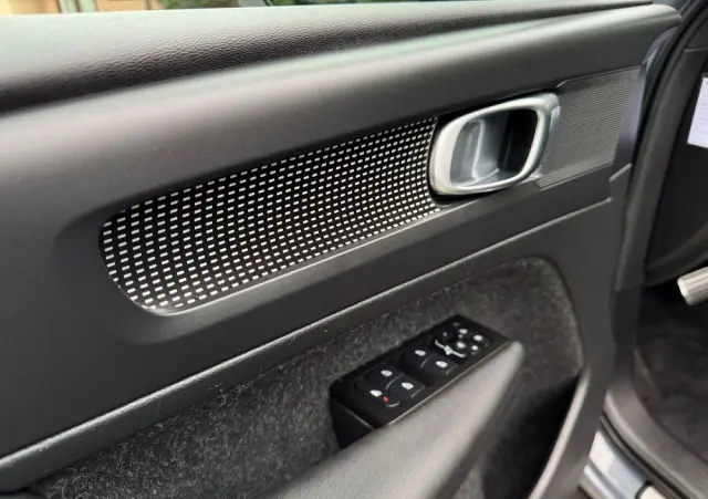 VOLVO XC 40 B4 B Geartronic RDesign