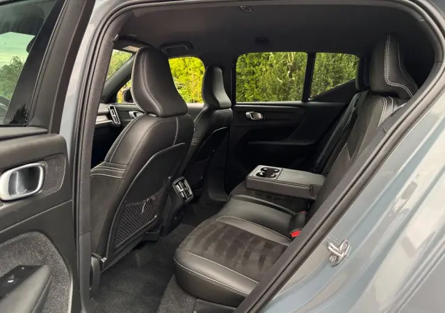 VOLVO XC 40 B4 B Geartronic RDesign