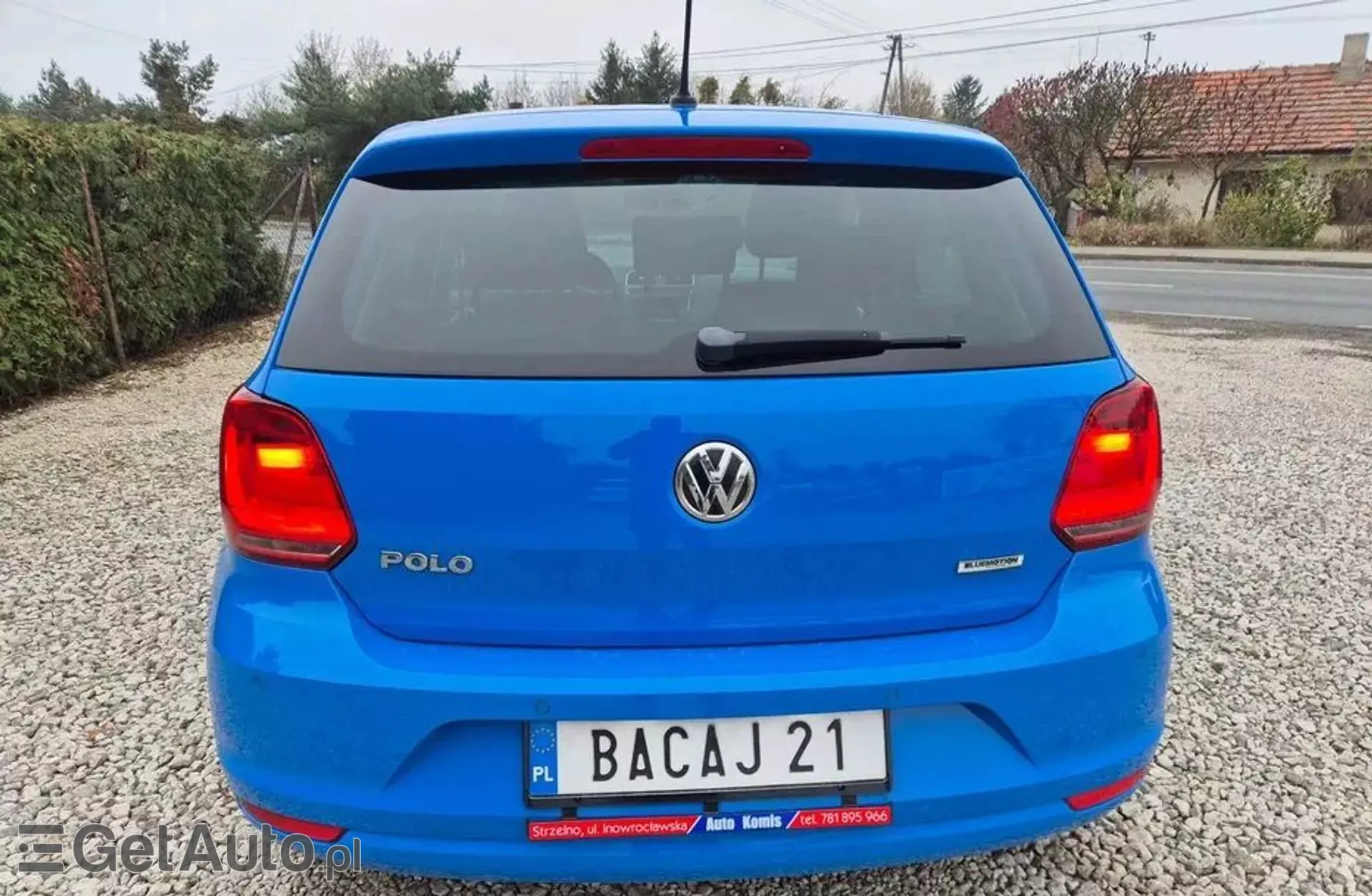 VOLKSWAGEN Polo 