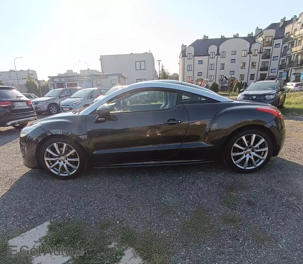 PEUGEOT RCZ 