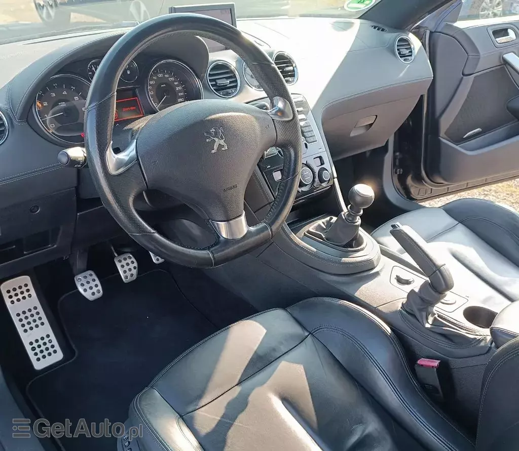 PEUGEOT RCZ 
