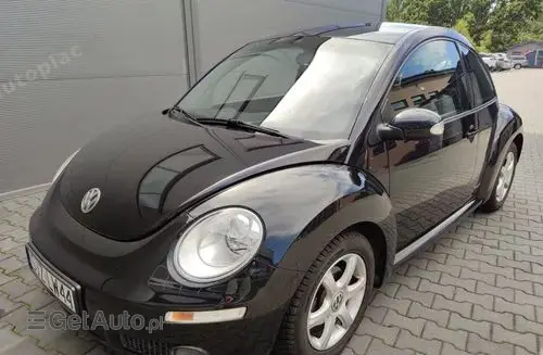 VOLKSWAGEN New Beetle 