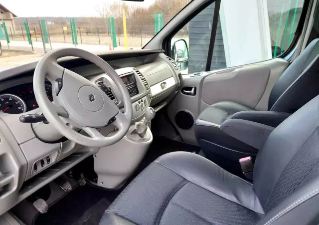 RENAULT Trafic 2.0 dCi 115 Generation L1H1 Evado