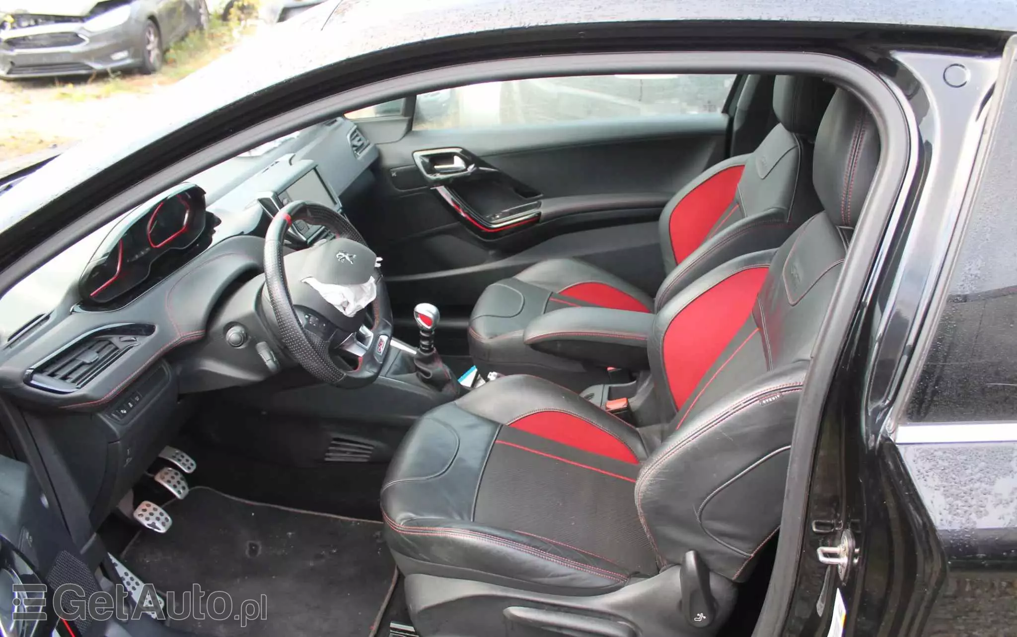 PEUGEOT 208 1.6 e-THP GTi S&S