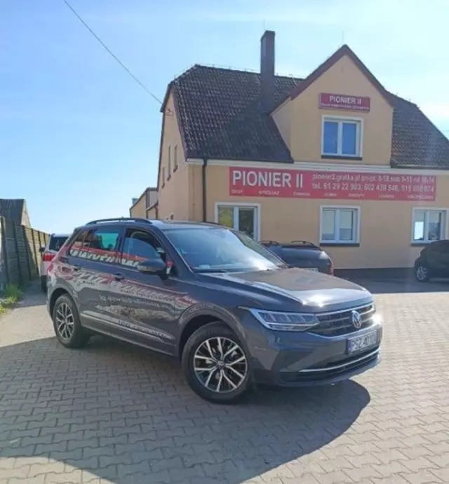 VOLKSWAGEN Tiguan 