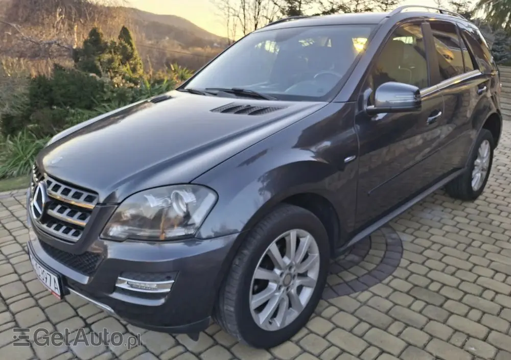 MERCEDES-BENZ ML 