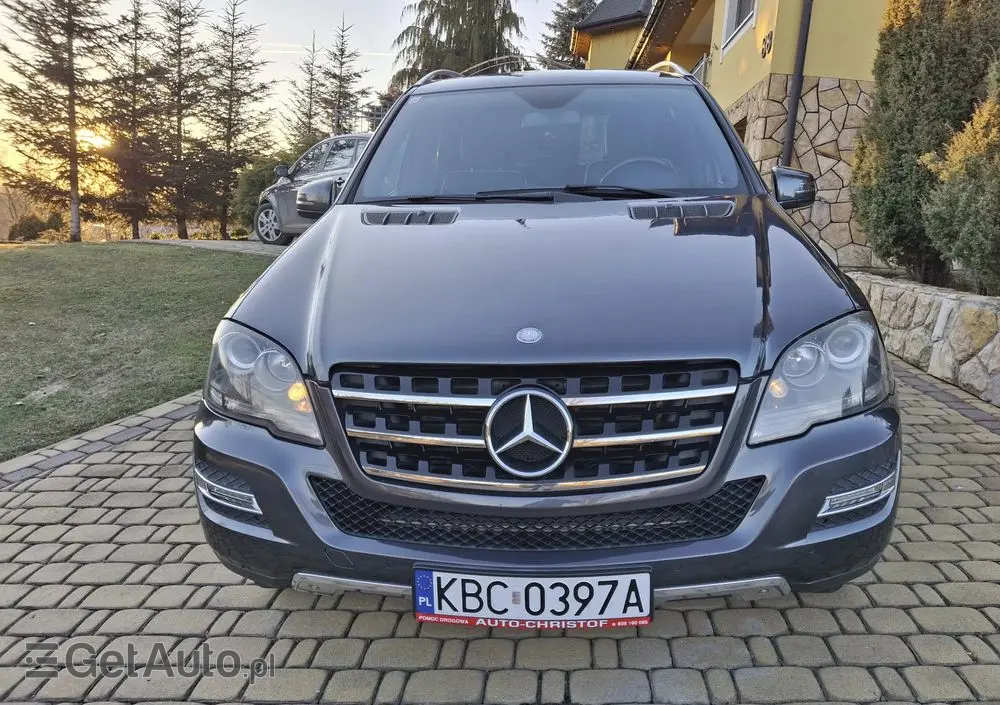 MERCEDES-BENZ ML 