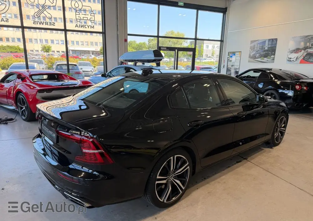 VOLVO S60 T4 R-Design