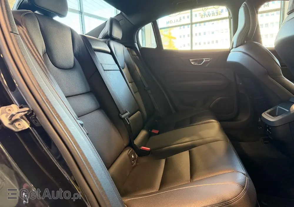 VOLVO S60 T4 R-Design