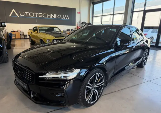 VOLVO S60 T4 R-Design