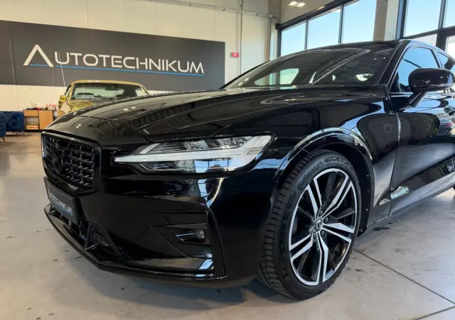 VOLVO S60 T4 R-Design
