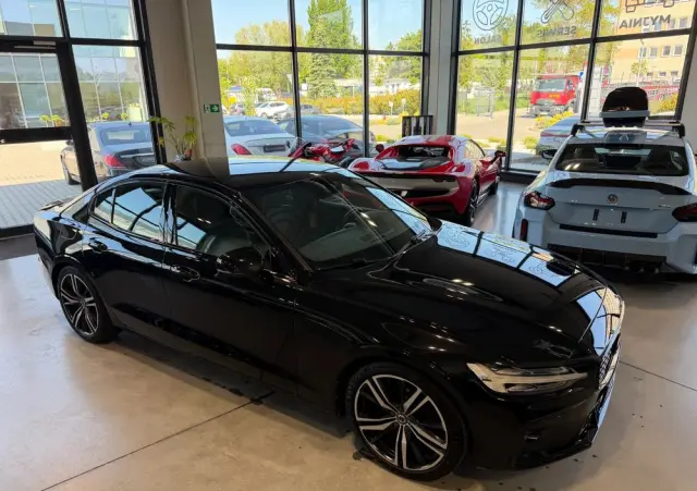 VOLVO S60 T4 R-Design