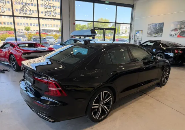 VOLVO S60 T4 R-Design