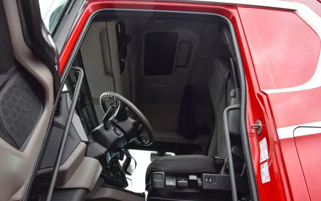 SCANIA R500 / FULL AIRMATIC / HYDRAULIKA / RETARDER / KLIMATYZACJA POSTOJOWA / ACC / KLIMA / LEDY / PO KONTRKCIE SERWISOWYM / SERWISOWANA / SPROWADZONA 