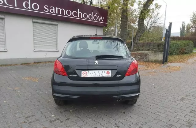 PEUGEOT 207 