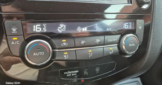 NISSAN X-Trail 1.6 DCi N-Connecta