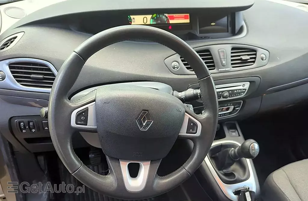 RENAULT Scenic 