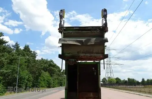 RENAULT Premium Distribution 