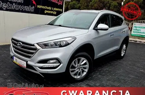 HYUNDAI Tucson 