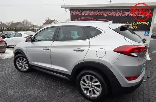 HYUNDAI Tucson 