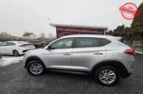 HYUNDAI Tucson 