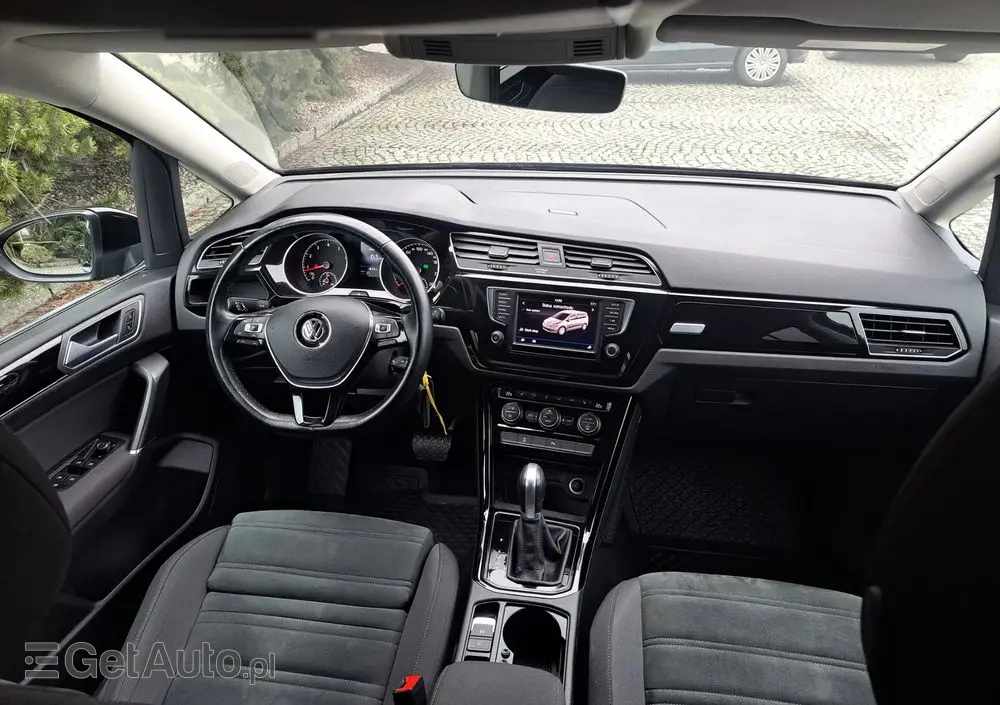 VOLKSWAGEN Touran 1.4 TSI (BlueMotion Technology) DSG Highline