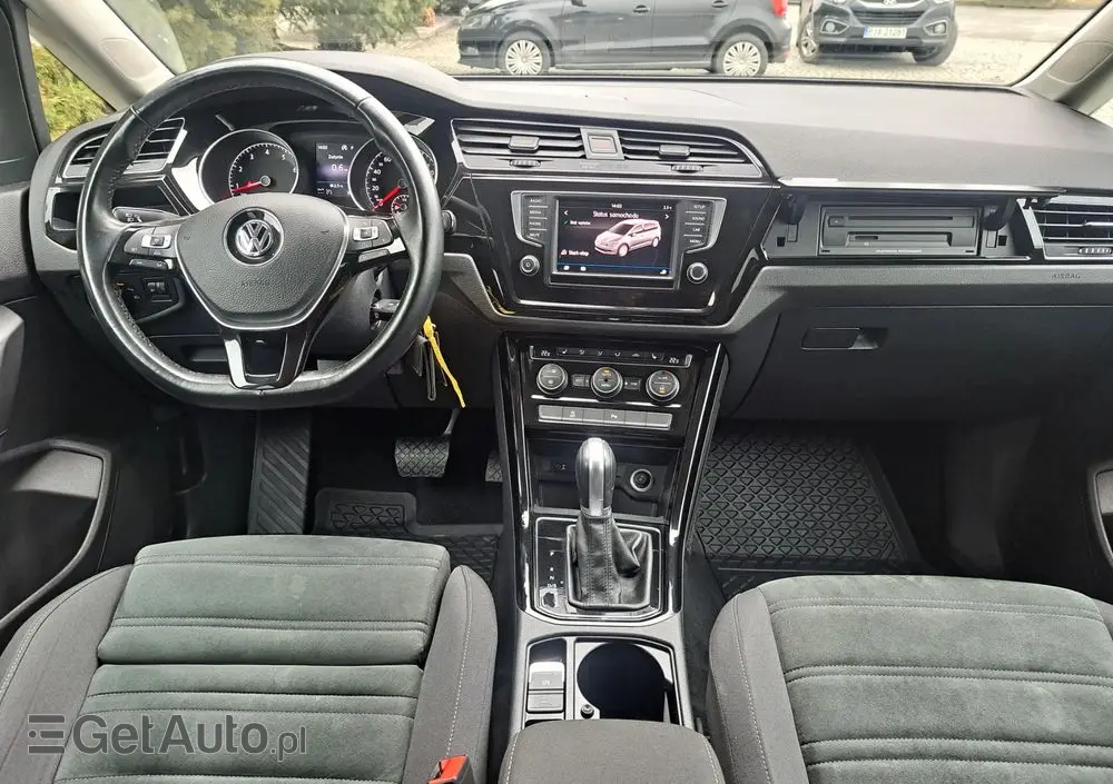 VOLKSWAGEN Touran 1.4 TSI (BlueMotion Technology) DSG Highline