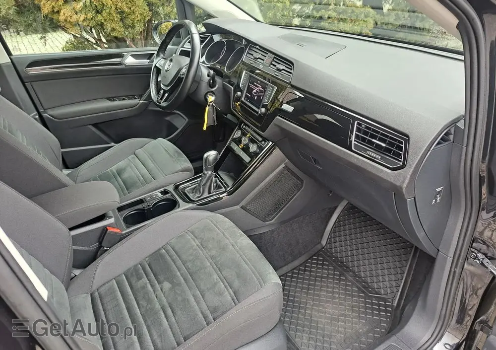 VOLKSWAGEN Touran 1.4 TSI (BlueMotion Technology) DSG Highline
