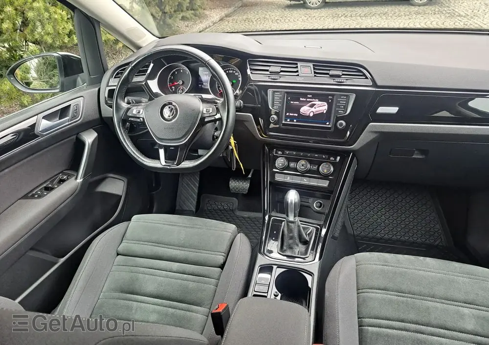 VOLKSWAGEN Touran 1.4 TSI (BlueMotion Technology) DSG Highline
