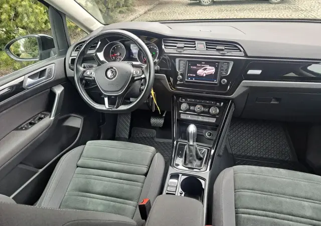 VOLKSWAGEN Touran 1.4 TSI (BlueMotion Technology) DSG Highline