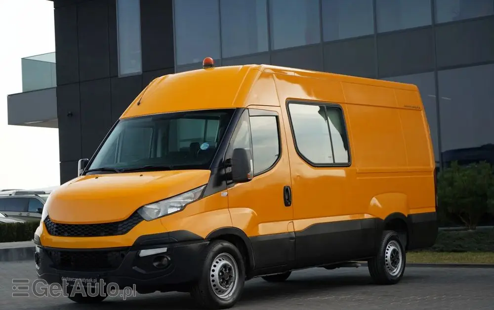 IVECO DAILY 35-130 / BRYGADÓWKA / 7 MIEJSC / BLASZAK / FURGON / SPROWADZONY 
