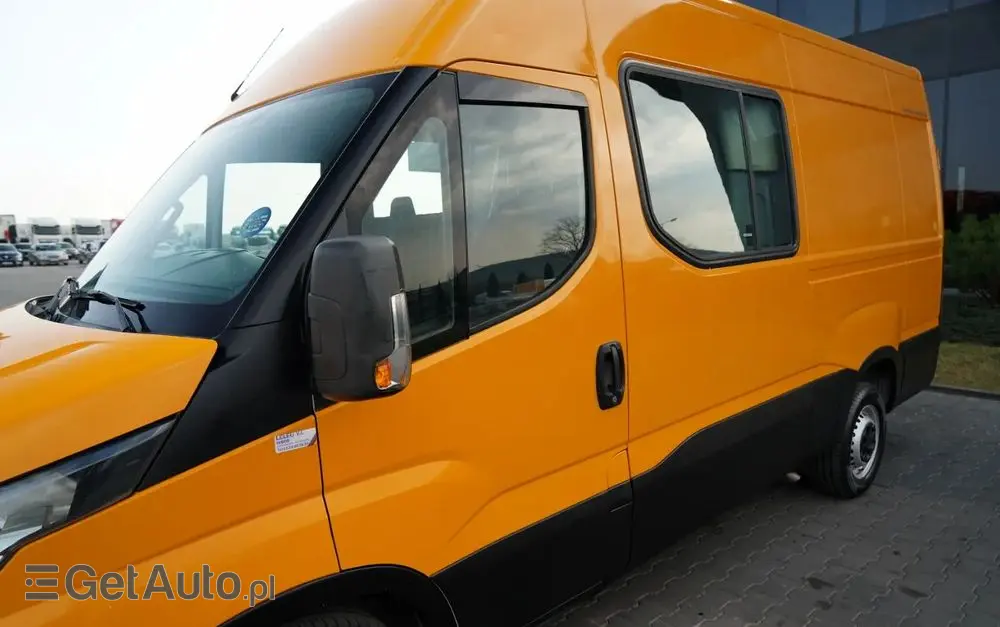 IVECO DAILY 35-130 / BRYGADÓWKA / 7 MIEJSC / BLASZAK / FURGON / SPROWADZONY 