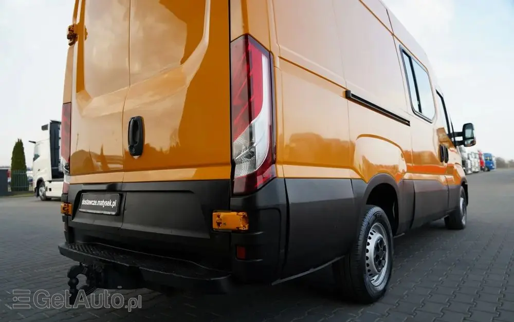 IVECO DAILY 35-130 / BRYGADÓWKA / 7 MIEJSC / BLASZAK / FURGON / SPROWADZONY 