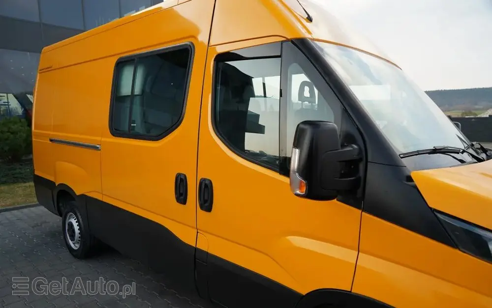 IVECO DAILY 35-130 / BRYGADÓWKA / 7 MIEJSC / BLASZAK / FURGON / SPROWADZONY 