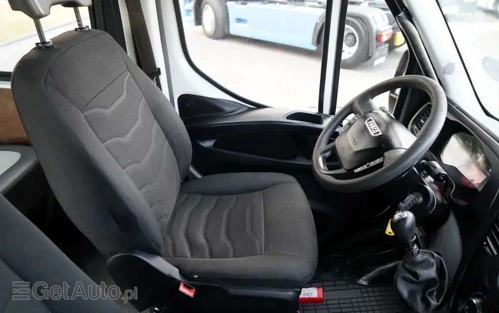 IVECO DAILY 35-130 / BRYGADÓWKA / 7 MIEJSC / BLASZAK / FURGON / SPROWADZONY 