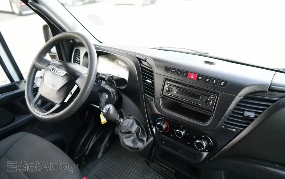 IVECO DAILY 35-130 / BRYGADÓWKA / 7 MIEJSC / BLASZAK / FURGON / SPROWADZONY 