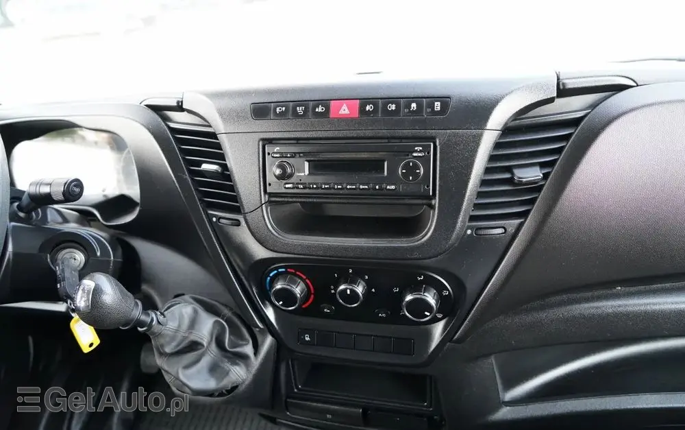 IVECO DAILY 35-130 / BRYGADÓWKA / 7 MIEJSC / BLASZAK / FURGON / SPROWADZONY 