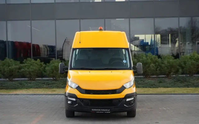 IVECO DAILY 35-130 / BRYGADÓWKA / 7 MIEJSC / BLASZAK / FURGON / SPROWADZONY 