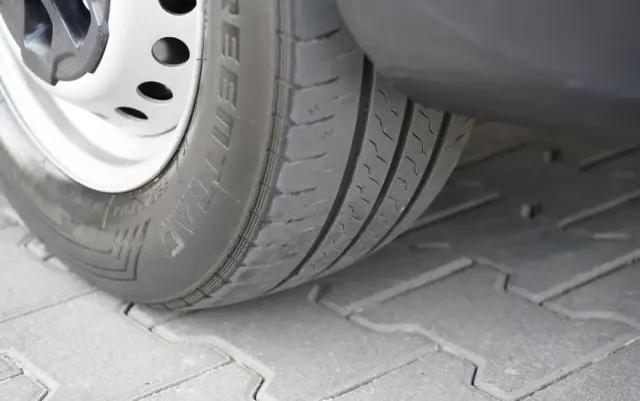 IVECO DAILY 35-130 / BRYGADÓWKA / 7 MIEJSC / BLASZAK / FURGON / SPROWADZONY 