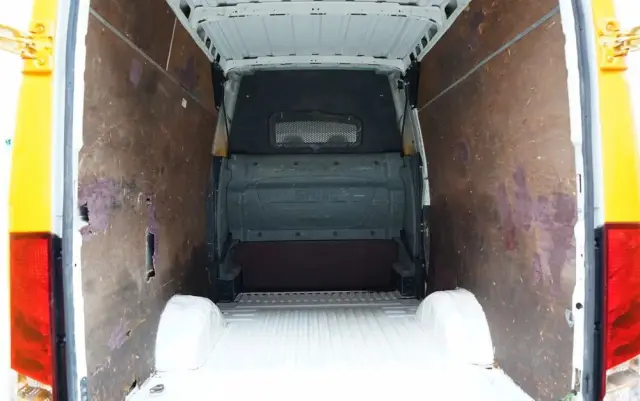 IVECO DAILY 35-130 / BRYGADÓWKA / 7 MIEJSC / BLASZAK / FURGON / SPROWADZONY 