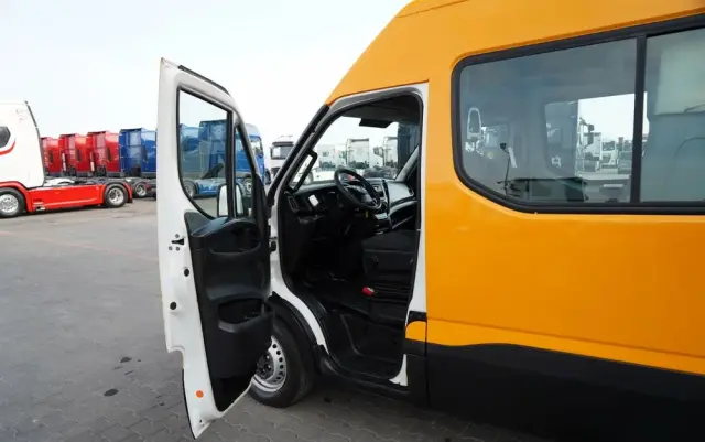 IVECO DAILY 35-130 / BRYGADÓWKA / 7 MIEJSC / BLASZAK / FURGON / SPROWADZONY 