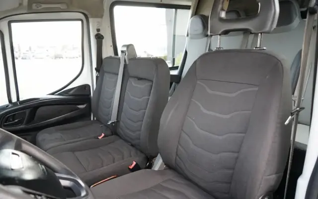 IVECO DAILY 35-130 / BRYGADÓWKA / 7 MIEJSC / BLASZAK / FURGON / SPROWADZONY 