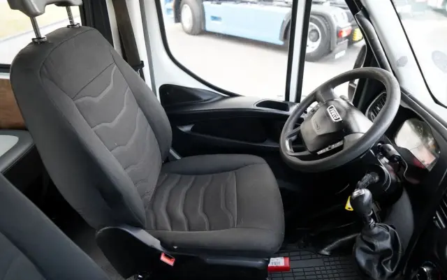IVECO DAILY 35-130 / BRYGADÓWKA / 7 MIEJSC / BLASZAK / FURGON / SPROWADZONY 