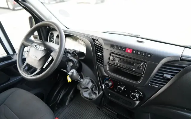 IVECO DAILY 35-130 / BRYGADÓWKA / 7 MIEJSC / BLASZAK / FURGON / SPROWADZONY 