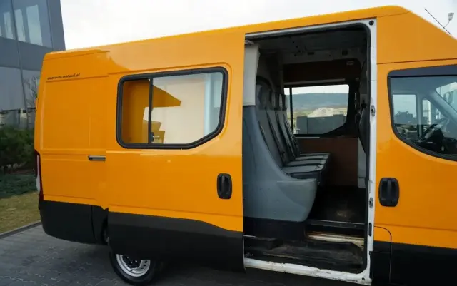 IVECO DAILY 35-130 / BRYGADÓWKA / 7 MIEJSC / BLASZAK / FURGON / SPROWADZONY 