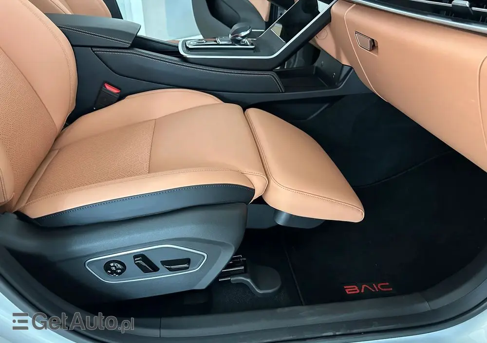 BAIC 7 1.5T Luxury DCT