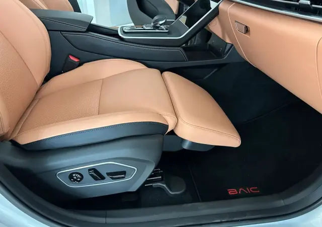 BAIC 7 1.5T Luxury DCT